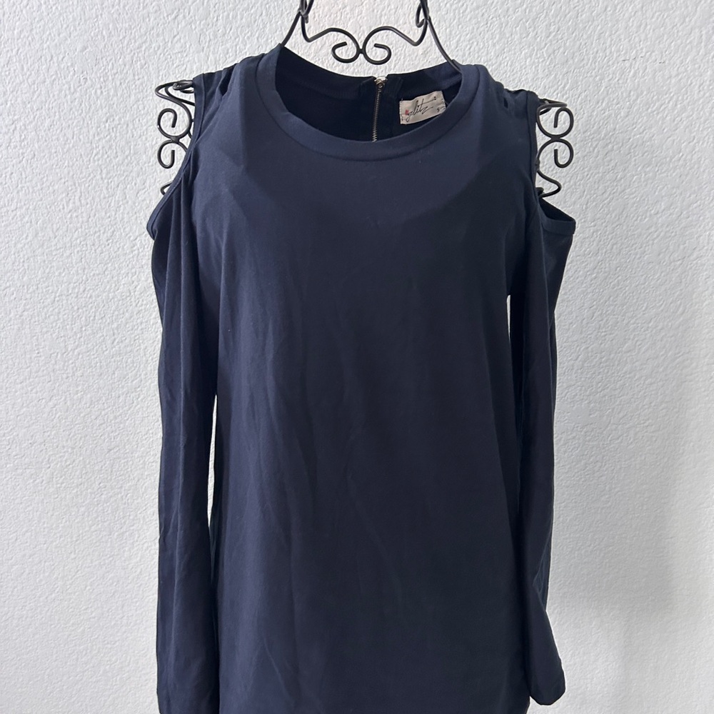 Elegant Black Cold Shoulder Top